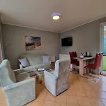 Holiday home Reihenhaus Am Gross Labenzer In