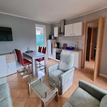 Reihenhaus Im Und Am Gro Labenzer Tatil Evi
